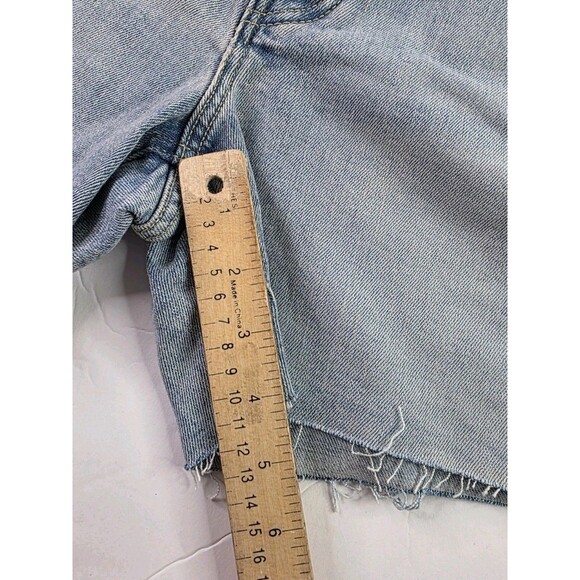 Old Navy O.G Straight Denim Shorts Blue Raw Hem Distressed Pockets Womens 8 NWT - Picture 4 of 5
